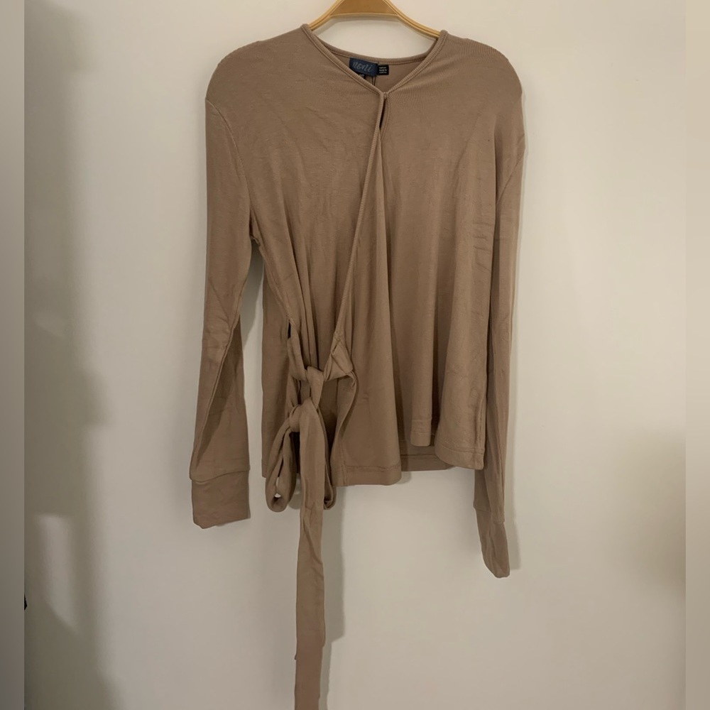NEW NONI LADIES WRAP TOP COLOR TAN MULTIPLE SIZES